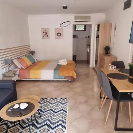 Eve Santa Marina - Sea, Pools, Relax Apartament *
