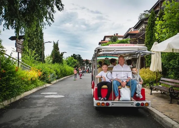 Eve Santa Marina - Sea, Pools, Relax *