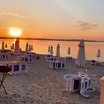 Eve Santa Marina - Sea, Pools, Relax Apartmán