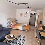 Apartmán Eve Santa Marina - Sea, Pools, Relax *