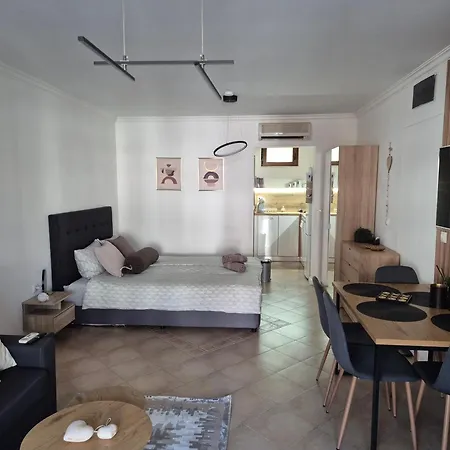 Apartmán Eve Santa Marina - Sea, Pools, Relax *