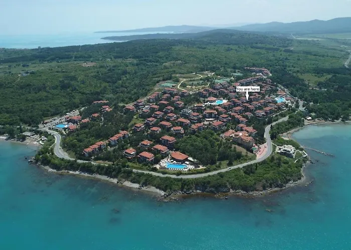 Апартамент Eve Santa Marina - Sea, Pools, Relax *