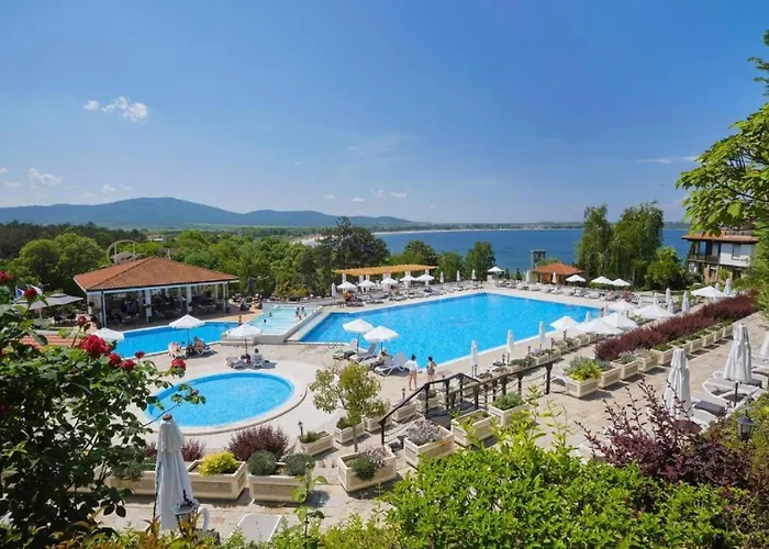 Eve Santa Marina - Sea, Pools, Relax Апартамент