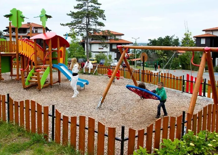 Eve Santa Marina - Sea, Pools, Relax Апартамент *