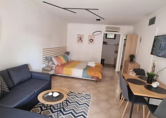 Апартамент Eve Santa Marina - Sea, Pools, Relax *